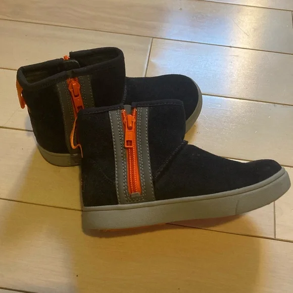 UGG Kids Black and Orange Boots - Picture 1 of 14